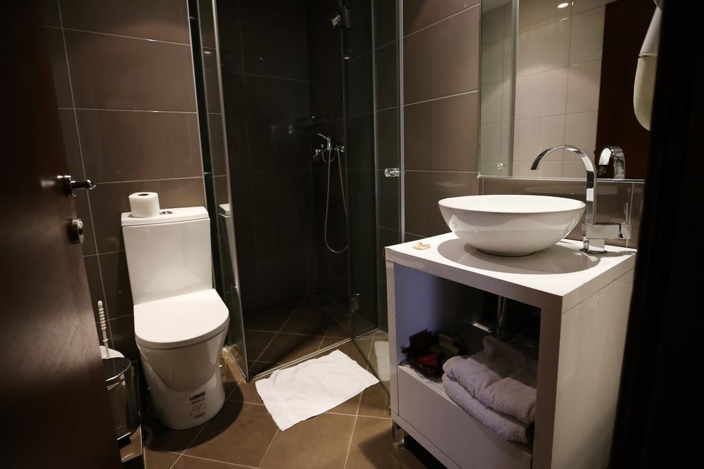 Arber Hotel Tirana Exteriör bild